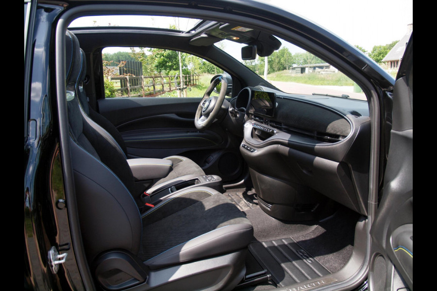 Fiat 500C Abarth Turismo 42 kWh | 4300 KM | Camera | Apple Carplay | JBL | Full option | NL-auto |