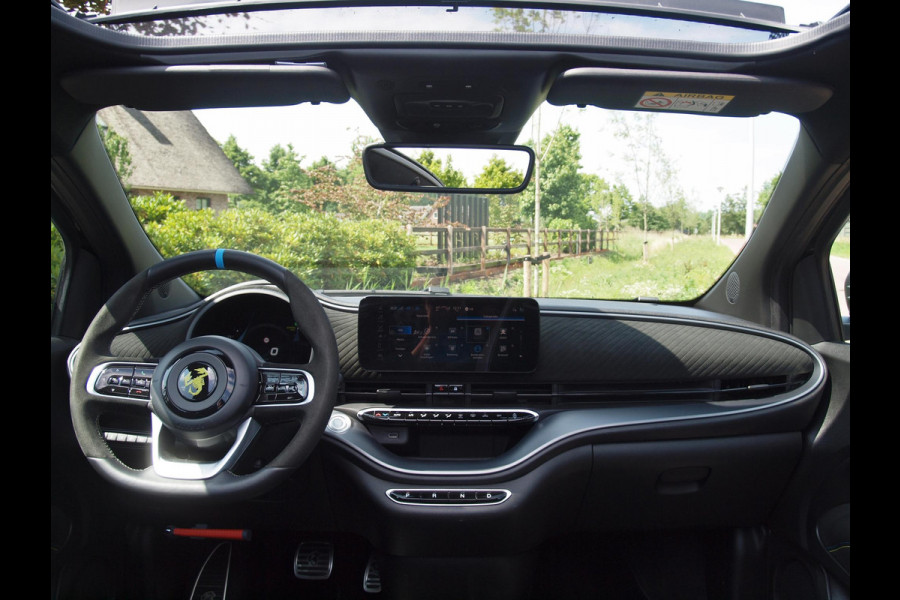 Fiat 500C Abarth Turismo 42 kWh | 4300 KM | Camera | Apple Carplay | JBL | Full option | NL-auto |