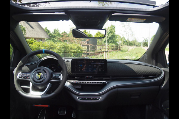 Fiat 500C Abarth Turismo 42 kWh | 4300 KM | Camera | Apple Carplay | JBL | Full option | NL-auto |