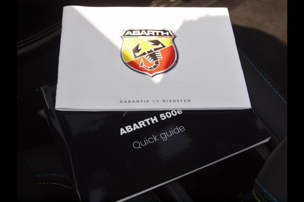 Fiat 500C Abarth Turismo 42 kWh | 4300 KM | Camera | Apple Carplay | JBL | Full option | NL-auto |