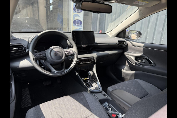 Toyota Yaris 1.5 Hybrid Dynamic Luxury | Stuur & stoel verwarming | Draadloos laden | Adaptieve Cruise Control |