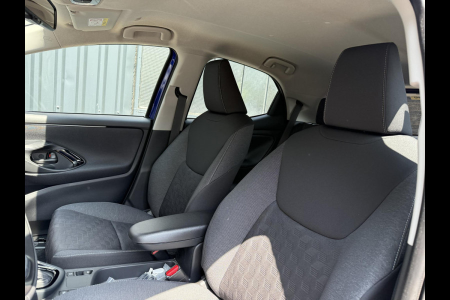 Toyota Yaris 1.5 Hybrid Dynamic Luxury | Stuur & stoel verwarming | Draadloos laden | Adaptieve Cruise Control |