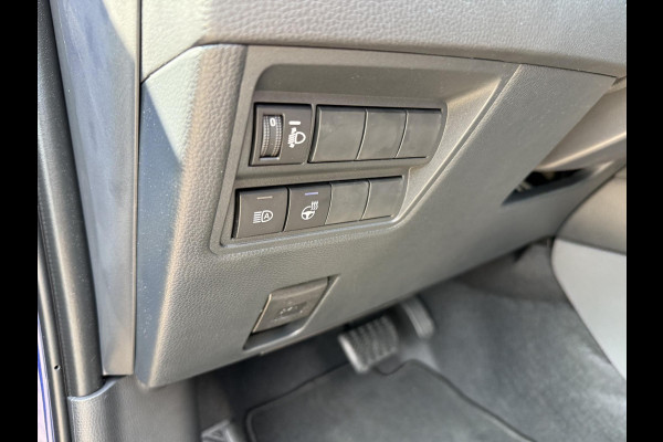 Toyota Yaris 1.5 Hybrid Dynamic Luxury | Stuur & stoel verwarming | Draadloos laden | Adaptieve Cruise Control |