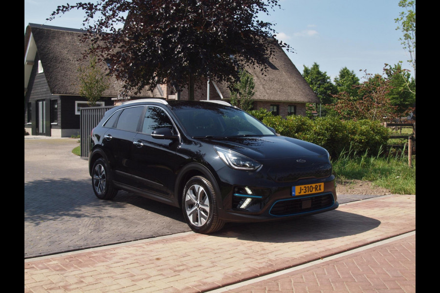 Kia e-Niro ExecutiveLine 64 kWh | Facelift | Camera | Apple Carplay | Cruise Control | JBL | Leer |