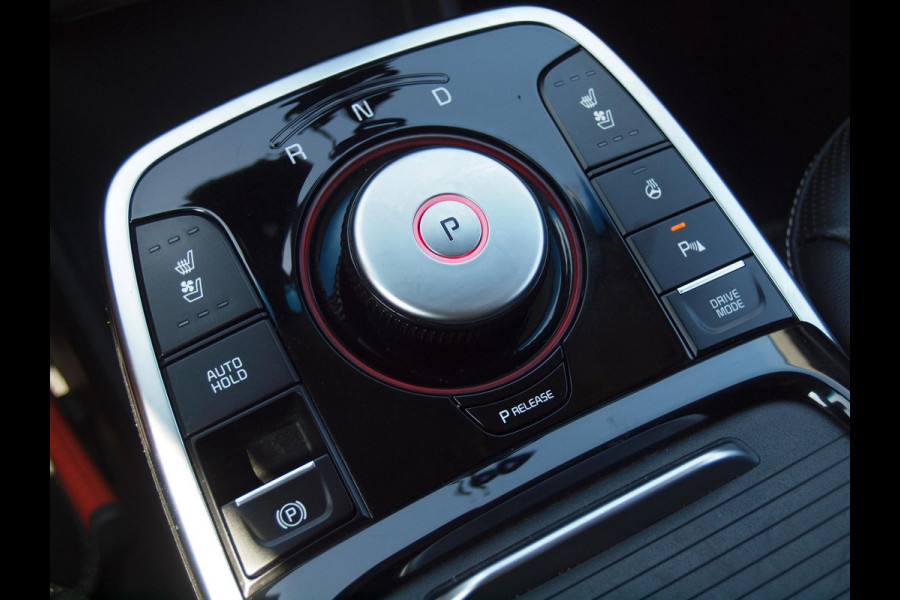 Kia e-Niro ExecutiveLine 64 kWh | Facelift | Camera | Apple Carplay | Cruise Control | JBL | Leer |