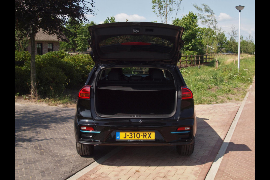 Kia e-Niro ExecutiveLine 64 kWh | Facelift | Camera | Apple Carplay | Cruise Control | JBL | Leer |