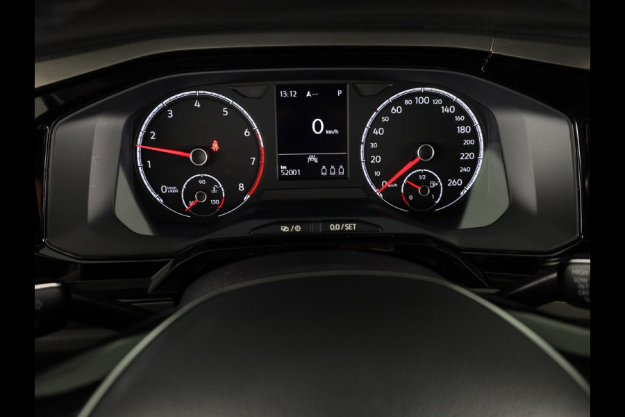 Volkswagen Polo 1.0 TSI R-Line Edition 95 PK DSG (Automaat) | Parkeersensoren voor en achter | Navigatie | Inklapbare spiegels |