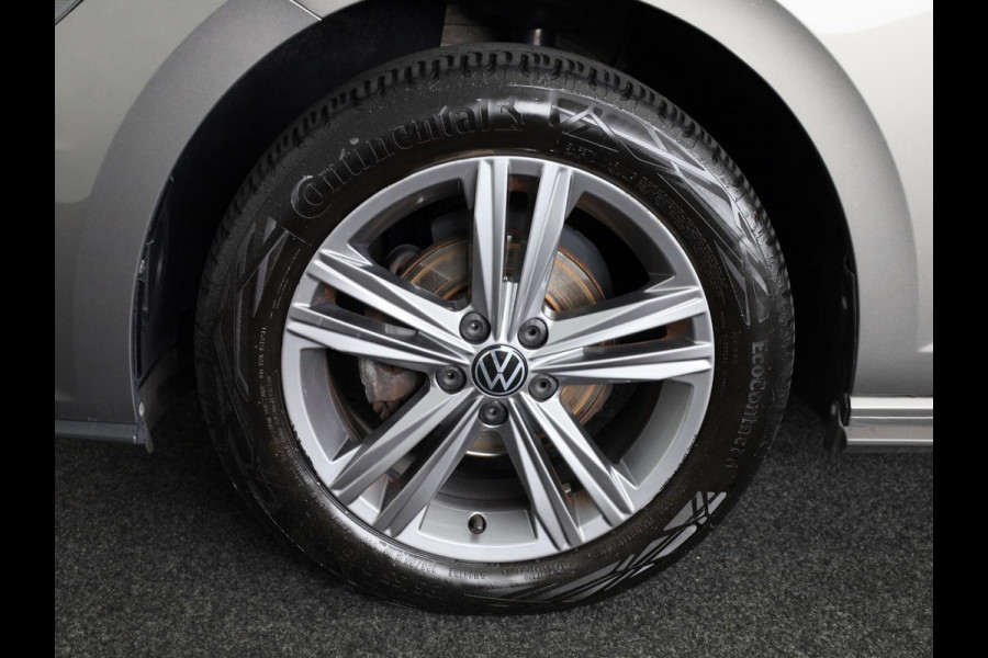 Volkswagen Polo 1.0 TSI R-Line Edition 95 PK DSG (Automaat) | Parkeersensoren voor en achter | Navigatie | Inklapbare spiegels |