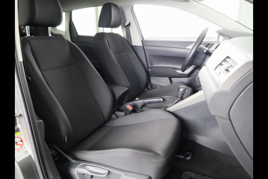 Volkswagen Polo 1.0 TSI R-Line Edition 95 PK DSG (Automaat) | Parkeersensoren voor en achter | Navigatie | Inklapbare spiegels |