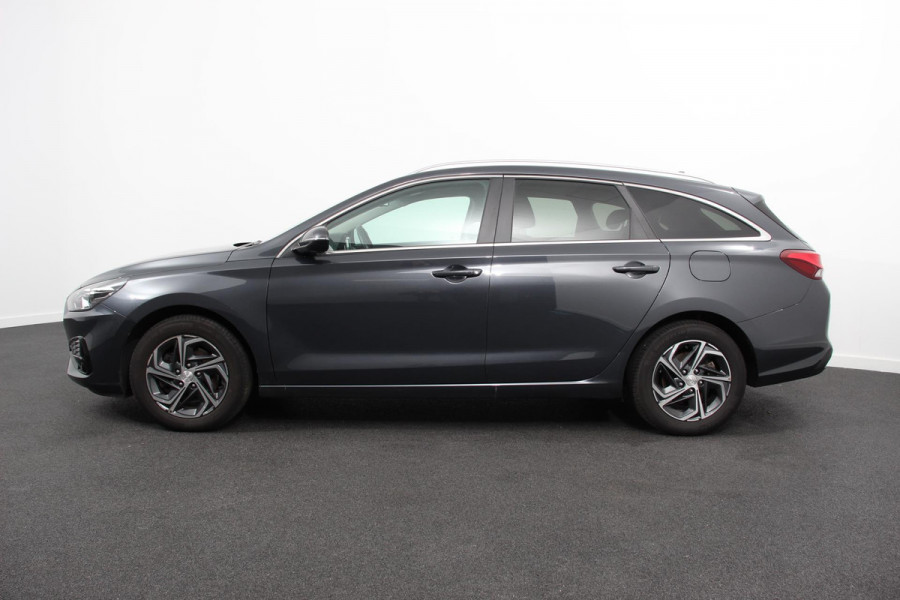Hyundai i30 Wagon 1.0 T-GDi 120 Pk Essential Navigatie Apple Carplay/Android Auto Climate Control Camera Afneembare Trekhaak Lane Assist Privacy Glass Keyless Go