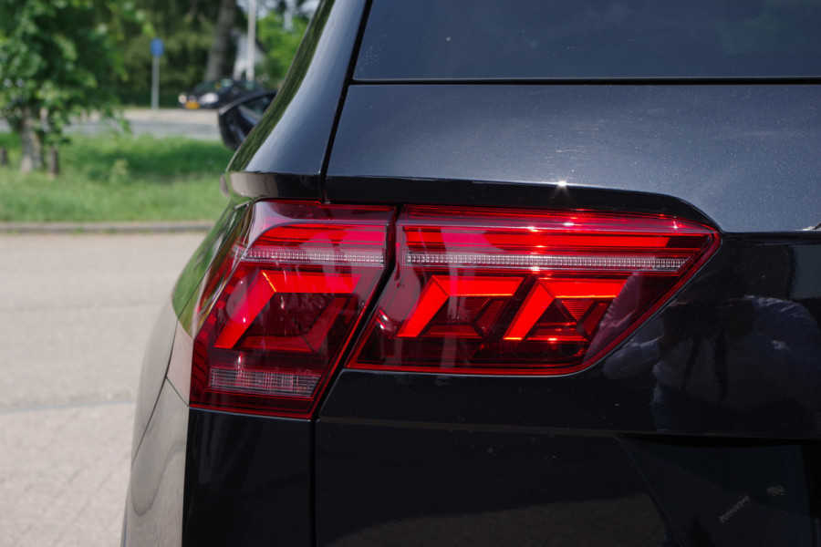 Volkswagen Tiguan 1.4 TSI eHybrid 245 PK R-Line BNS+ PHEV, Elektrische Trekhaak, Rondomzicht Camera, Adap. Cruise Control
