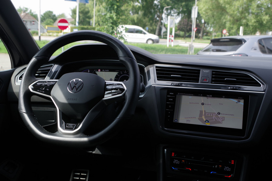 Volkswagen Tiguan 1.4 TSI eHybrid 245 PK R-Line BNS+ PHEV, Elektrische Trekhaak, Rondomzicht Camera, Adap. Cruise Control