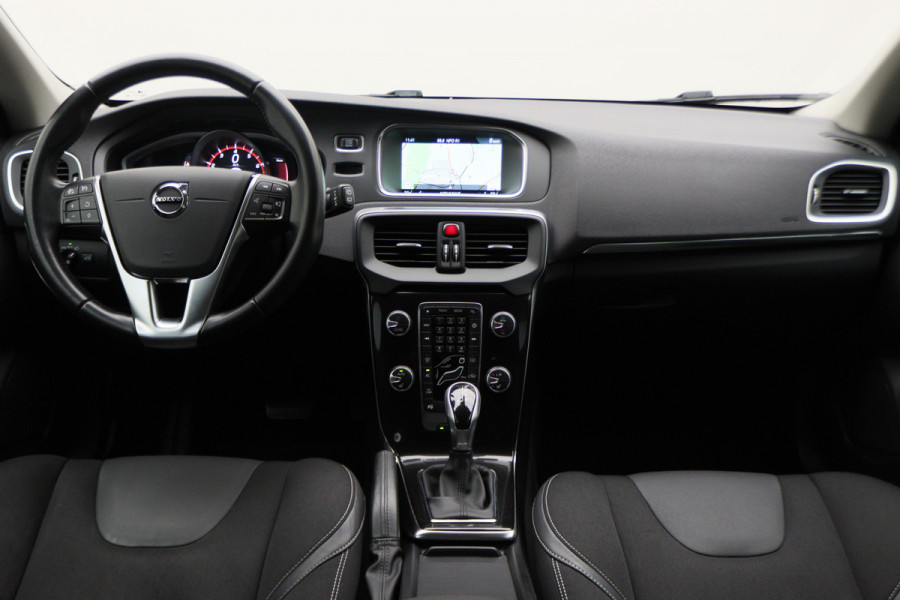 Volvo V40 1.5 T2 Momentum Automaat LED, Navigatie, Stoelverwarming, Cruise, Climate, PDC