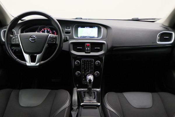 Volvo V40 1.5 T2 Momentum Automaat LED, Navigatie, Stoelverwarming, Cruise, Climate, PDC