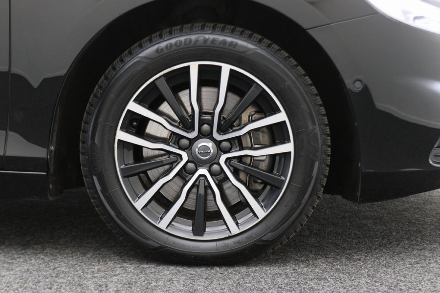 Volvo V40 1.5 T2 Momentum Automaat LED, Navigatie, Stoelverwarming, Cruise, Climate, PDC