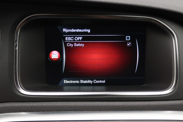 Volvo V40 1.5 T2 Momentum Automaat LED, Navigatie, Stoelverwarming, Cruise, Climate, PDC