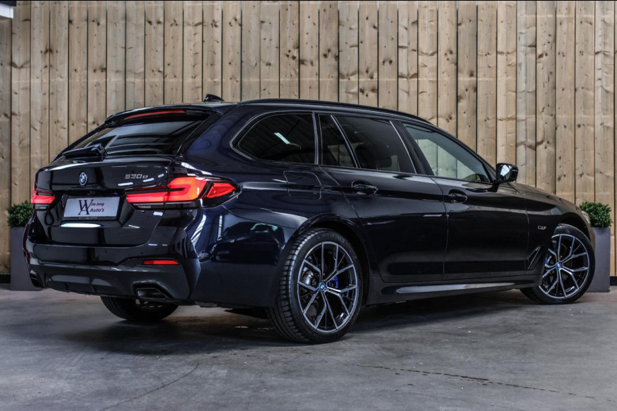 BMW 5 Serie Touring 530e M-Sport *Pano*Stoelventilatie*Individual Leder*