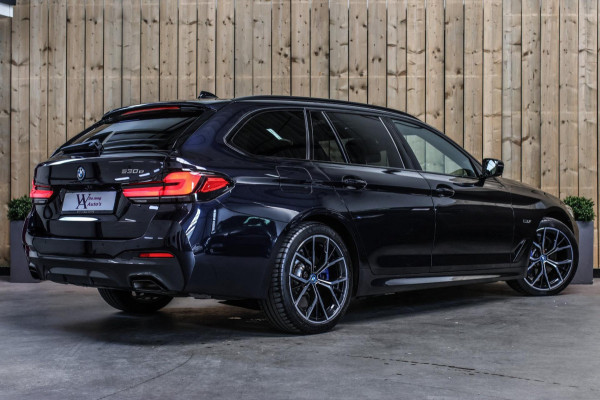 BMW 5 Serie Touring 530e M-Sport *Pano*Stoelventilatie*Individual Leder*