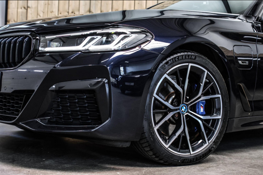 BMW 5 Serie Touring 530e M-Sport *Pano*Stoelventilatie*Individual Leder*