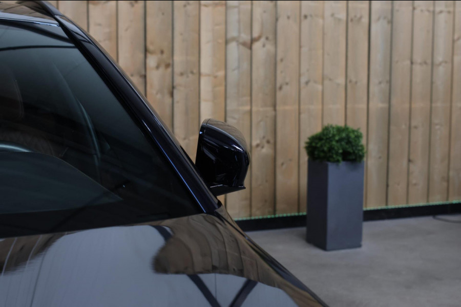 BMW 5 Serie Touring 530e M-Sport *Pano*Stoelventilatie*Individual Leder*