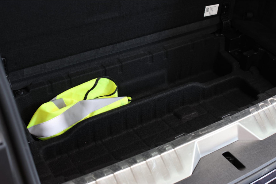 BMW 5 Serie Touring 530e M-Sport *Pano*Stoelventilatie*Individual Leder*