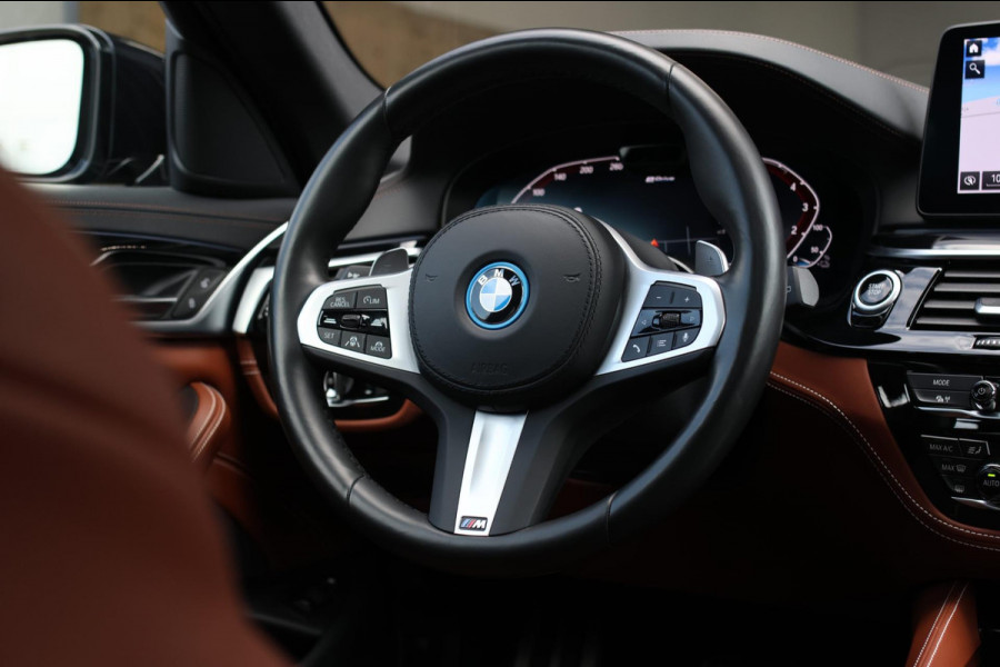 BMW 5 Serie Touring 530e M-Sport *Pano*Stoelventilatie*Individual Leder*