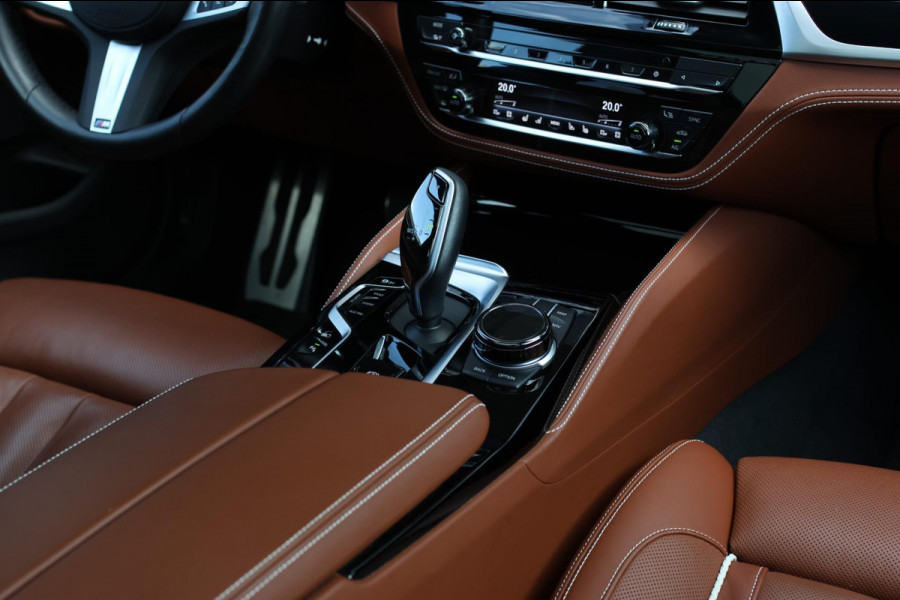 BMW 5 Serie Touring 530e M-Sport *Pano*Stoelventilatie*Individual Leder*