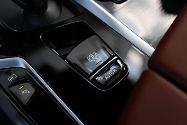 BMW 5 Serie Touring 530e M-Sport *Pano*Stoelventilatie*Individual Leder*