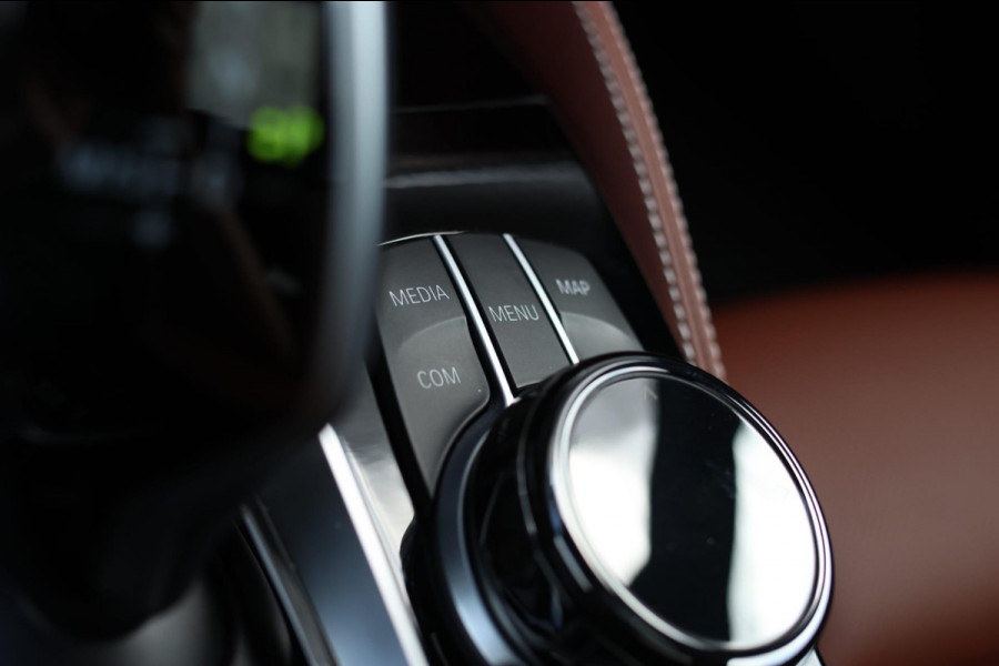 BMW 5 Serie Touring 530e M-Sport *Pano*Stoelventilatie*Individual Leder*