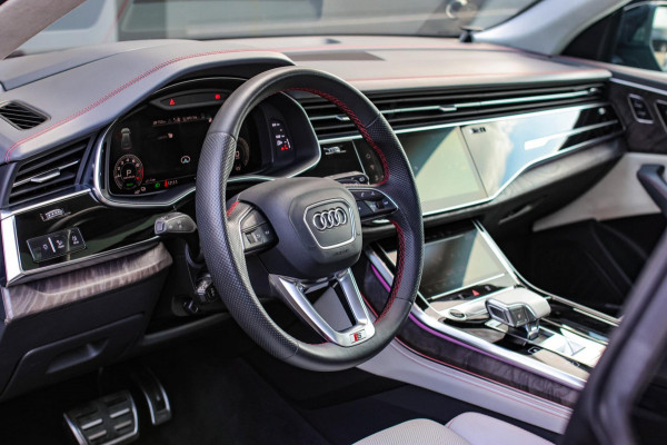 Audi Q8 60 TFSI e Quattro Competition *Pano*B&O Advanced*Audi Exclusive*Nachtzicht*
