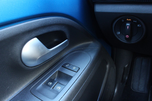Volkswagen up! 1.0 5-D NAP CAMERA PDC CRUISE BLUET CLIMA '21