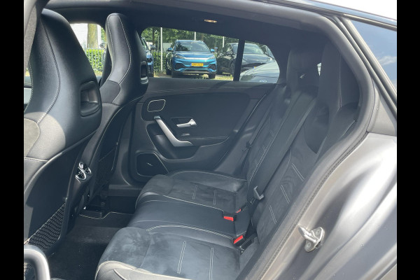 Mercedes-Benz CLA-Klasse Shooting Brake 250 e AMG Line 360 CAMERA | BURMESTER AUDIO | PANO | AMBILIGHT | DODE HOEK MELDING | RIJKLAARPRIJS incl. 12 mnd BOVAG