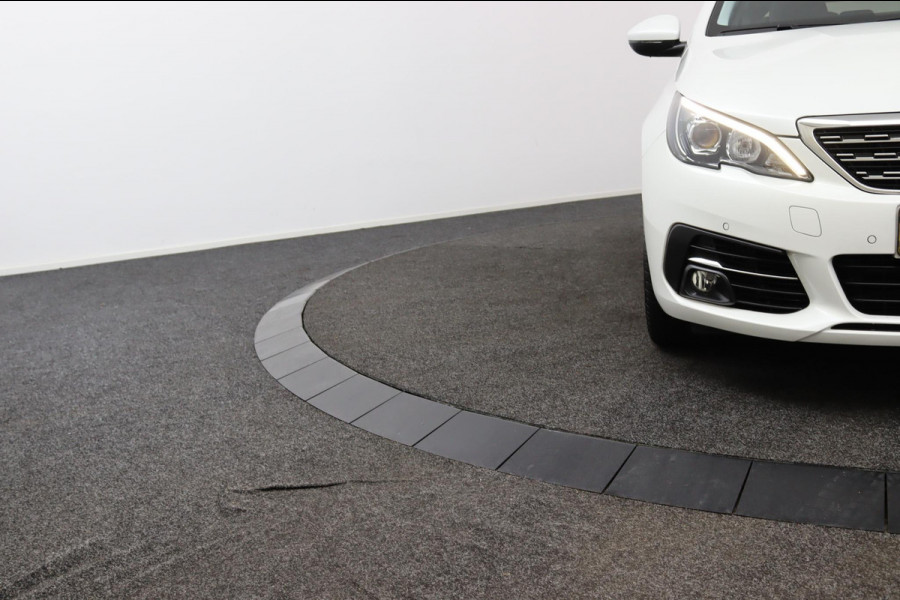 Peugeot 308 SW 1.2 PureTech Premium*PANO*ACC*ECC*NAVI*CAM*CARPLAY