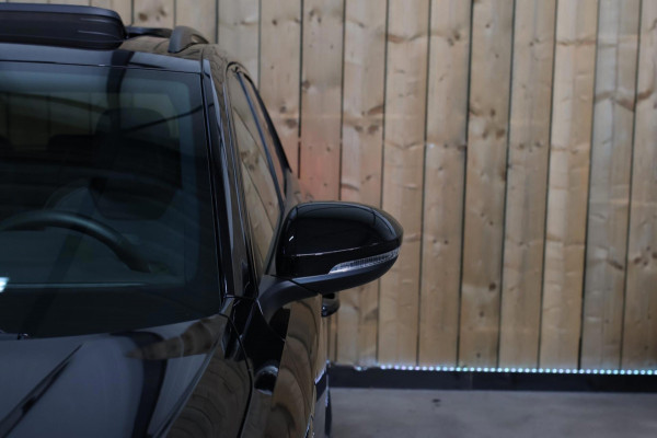 Volkswagen T-Roc 1.5 TSI R-Line *Pano*Camera*Beats*DSG*Virtual Plus*