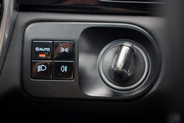 Porsche Cayenne 3.0 E-Hybrid / Pano / 4Wielsturing / InnoDrive / Clanck / Trekhaak / Luchtvering / NL Auto