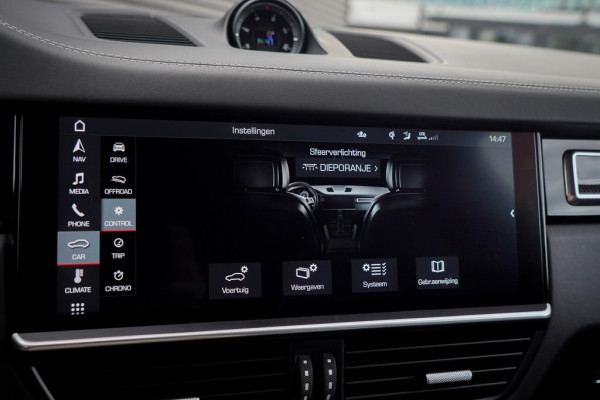 Porsche Cayenne 3.0 E-Hybrid / Pano / 4Wielsturing / InnoDrive / Clanck / Trekhaak / Luchtvering / NL Auto