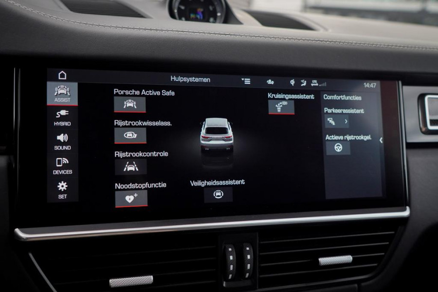 Porsche Cayenne 3.0 E-Hybrid / Pano / 4Wielsturing / InnoDrive / Clanck / Trekhaak / Luchtvering / NL Auto