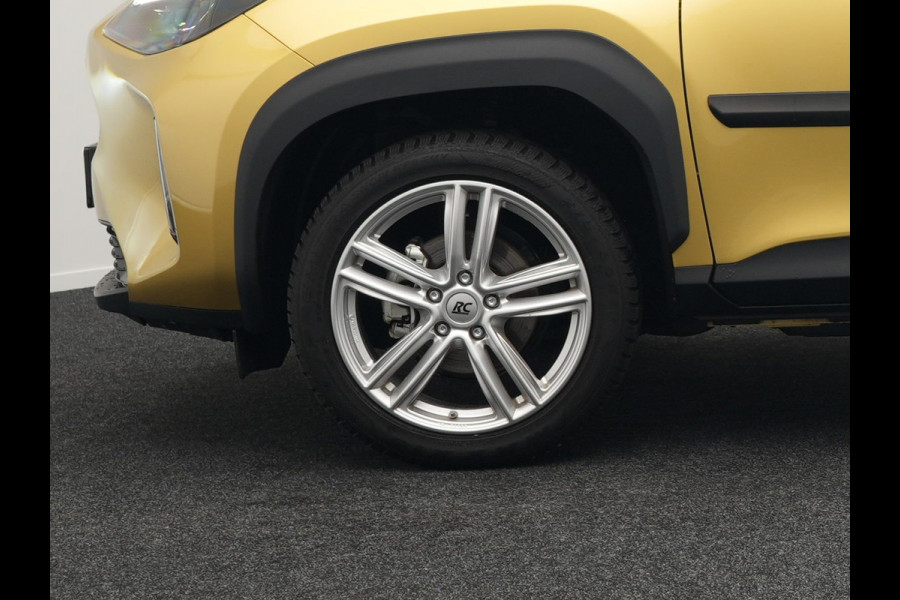 Toyota Yaris Cross 1.5 Hybrid Executive | Panodak | Adaptive Cruise | Head Up | 18"L.M | Keyless | Navi Full Map | Stoel / Stuurverwarming | Camera | LED Koplampen |