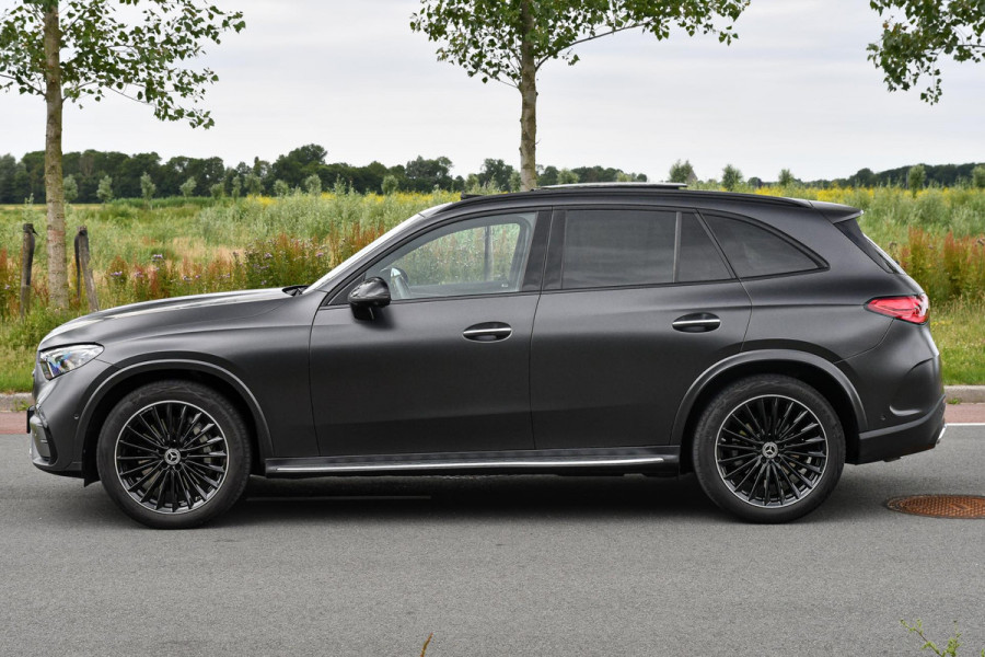 Mercedes-Benz GLC 200 4MATIC AMG. Magno, Pano, Memory, 360, HUD, Digital, Stuurvw, Trekh, Burm, ACC, Keyless, Leder, Carbon
