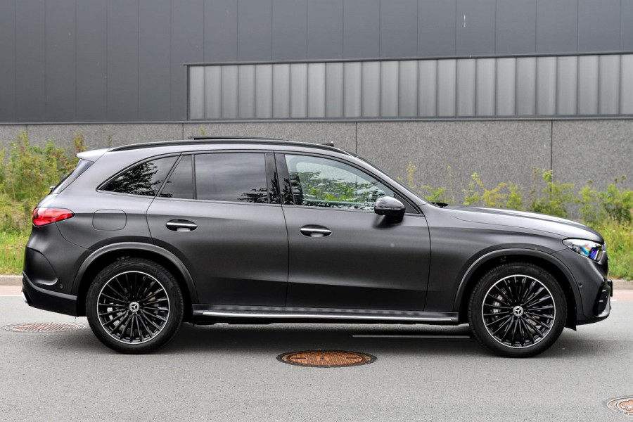 Mercedes-Benz GLC 200 4MATIC AMG. Magno, Pano, Memory, 360, HUD, Digital, Stuurvw, Trekh, Burm, ACC, Keyless, Leder, Carbon