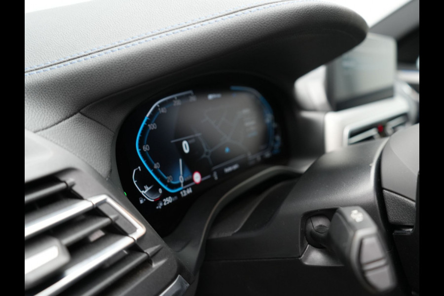 BMW X3 xDrive30e M Sport Plug In Hybrid 293pk Facelift Model PHEV | Trekhaak af Fabriek | 360 Camera | Lederen Sportstoelen Memory | 20"L.M | Apple Carplay | Stuurverwaming | Sfeerverlichting | Navi Prof | BLIS |
