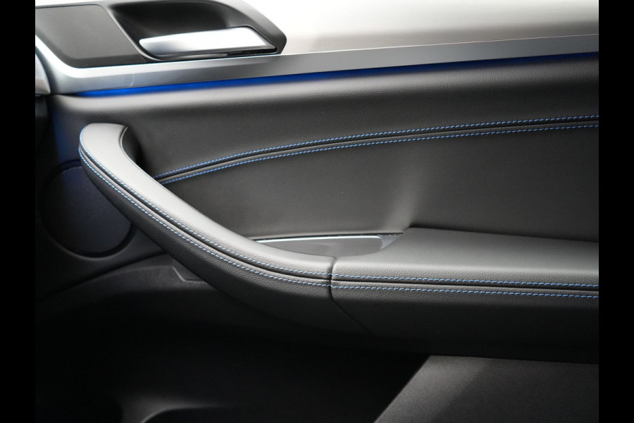 BMW X3 xDrive30e M Sport Plug In Hybrid 293pk Facelift Model PHEV | Trekhaak af Fabriek | 360 Camera | Lederen Sportstoelen Memory | 20"L.M | Apple Carplay | Stuurverwaming | Sfeerverlichting | Navi Prof | BLIS |