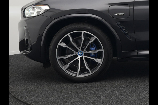 BMW X3 xDrive30e M Sport Plug In Hybrid 293pk Facelift Model PHEV | Trekhaak af Fabriek | 360 Camera | Lederen Sportstoelen Memory | 20"L.M | Apple Carplay | Stuurverwaming | Sfeerverlichting | Navi Prof | BLIS |