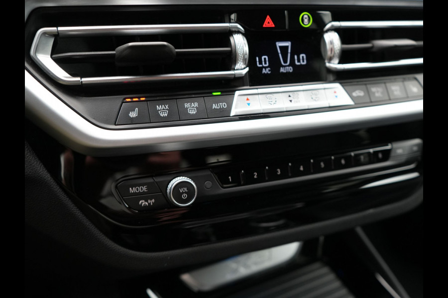 BMW X3 xDrive30e M Sport Plug In Hybrid 293pk Facelift Model PHEV | Trekhaak af Fabriek | 360 Camera | Lederen Sportstoelen Memory | 20"L.M | Apple Carplay | Stuurverwaming | Sfeerverlichting | Navi Prof | BLIS |