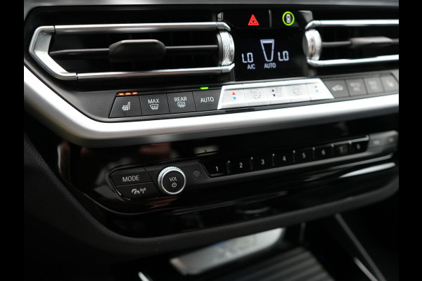 BMW X3 xDrive30e M Sport Plug In Hybrid 293pk Facelift Model PHEV | Trekhaak af Fabriek | 360 Camera | Lederen Sportstoelen Memory | 20"L.M | Apple Carplay | Stuurverwaming | Sfeerverlichting | Navi Prof | BLIS |