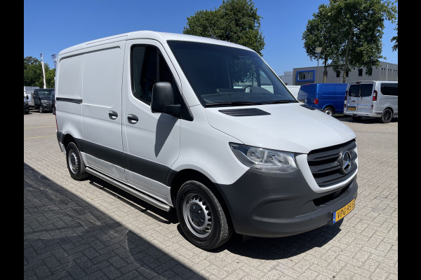 Mercedes-Benz Sprinter 211 1.9 CDI L1H1 FWD / vaste prijs rijklaar € 21.950 ex btw / lease vanaf € 358 / airco / cruise control / trekhaak / euro 6 diesel / bpm vrij / bijrijdersbank !