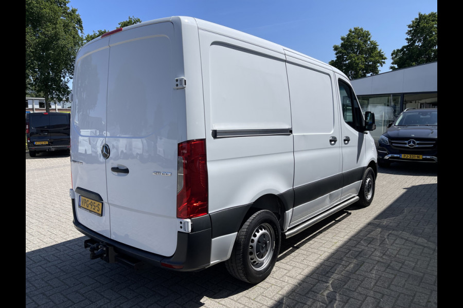 Mercedes-Benz Sprinter 211 1.9 CDI L1H1 FWD / vaste prijs rijklaar € 21.950 ex btw / lease vanaf € 358 / airco / cruise control / trekhaak / euro 6 diesel / bpm vrij / bijrijdersbank !