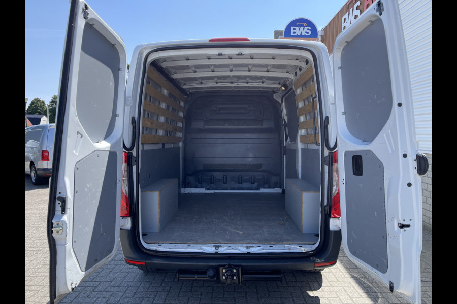 Mercedes-Benz Sprinter 211 1.9 CDI L1H1 FWD / vaste prijs rijklaar € 21.950 ex btw / lease vanaf € 358 / airco / cruise control / trekhaak / euro 6 diesel / bpm vrij / bijrijdersbank !