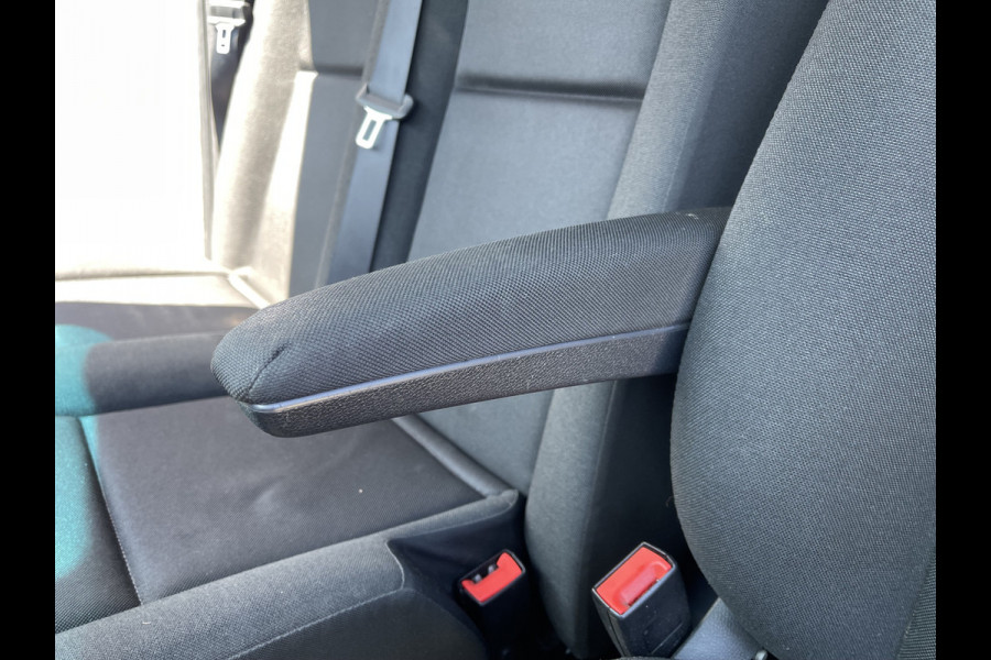 Mercedes-Benz Sprinter 211 1.9 CDI L1H1 FWD / vaste prijs rijklaar € 21.950 ex btw / lease vanaf € 358 / airco / cruise control / trekhaak / euro 6 diesel / bpm vrij / bijrijdersbank !