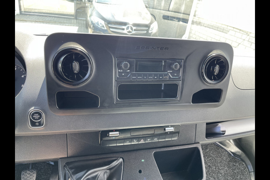 Mercedes-Benz Sprinter 211 1.9 CDI L1H1 FWD / vaste prijs rijklaar € 21.950 ex btw / lease vanaf € 358 / airco / cruise control / trekhaak / euro 6 diesel / bpm vrij / bijrijdersbank !
